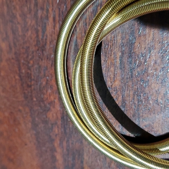 VINTAGE STATEMENT BELT  GOLDEN SNAKE STRETCH WITH BUTTERFLY RETRO  SLINKY - Picture 5 of 12